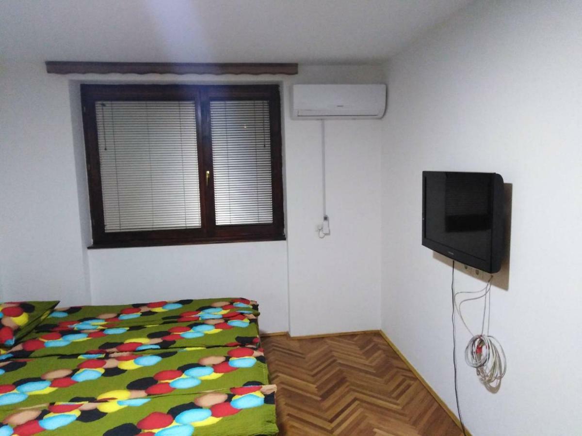 Apartman Rile Apartment Visegrad Bagian luar foto